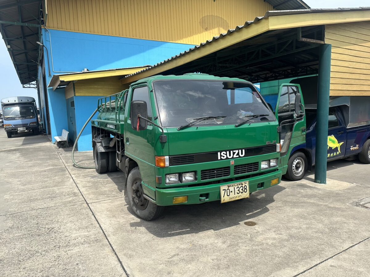 รถดูดส้วมสมุทรสาคร