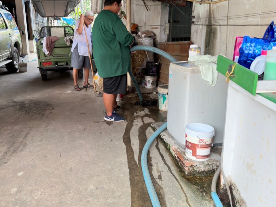 ดูดส้วม ห้องแถว นิคมสมุทรสาคร