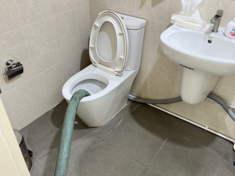 ดูดส้วม แถวพันท้าย คลินิกความงาม