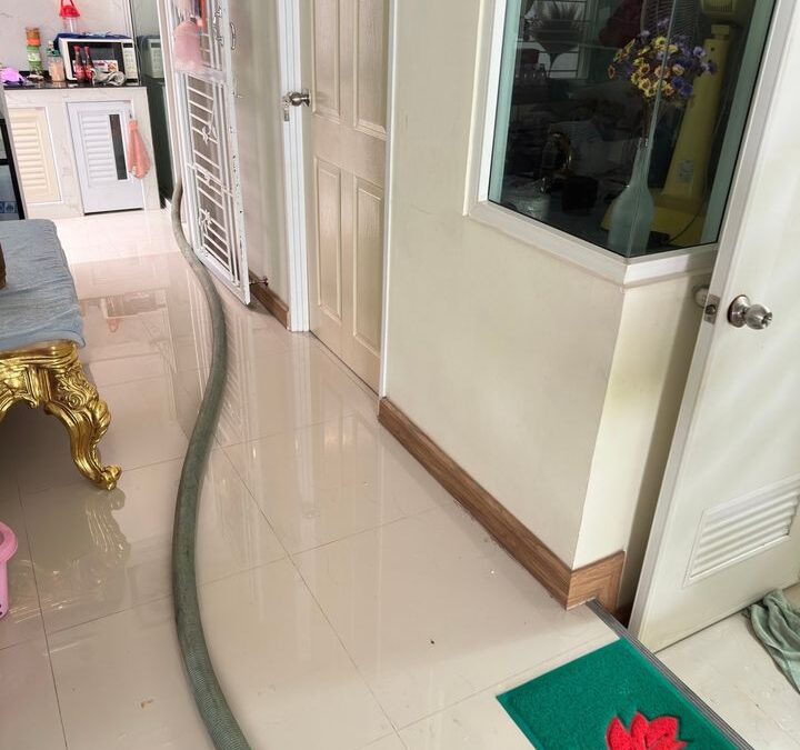 ดูดส้วม หมู่บ้านโกลเด้นทาวน์ พันท้ายนรสิงห์