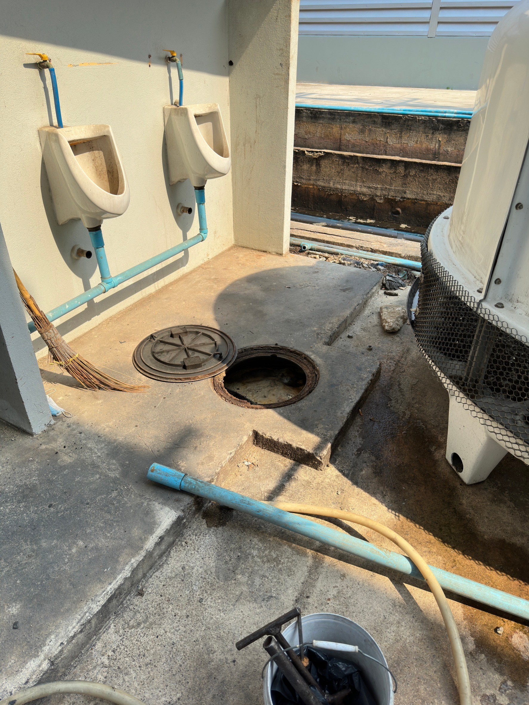 ดูดส้วมโรงงาน-ศรีเมือง ถังแซท 1 บ่อ